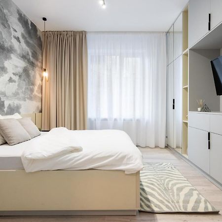 Four Bedroom Apartment, Old Town Bucarest Exterior foto