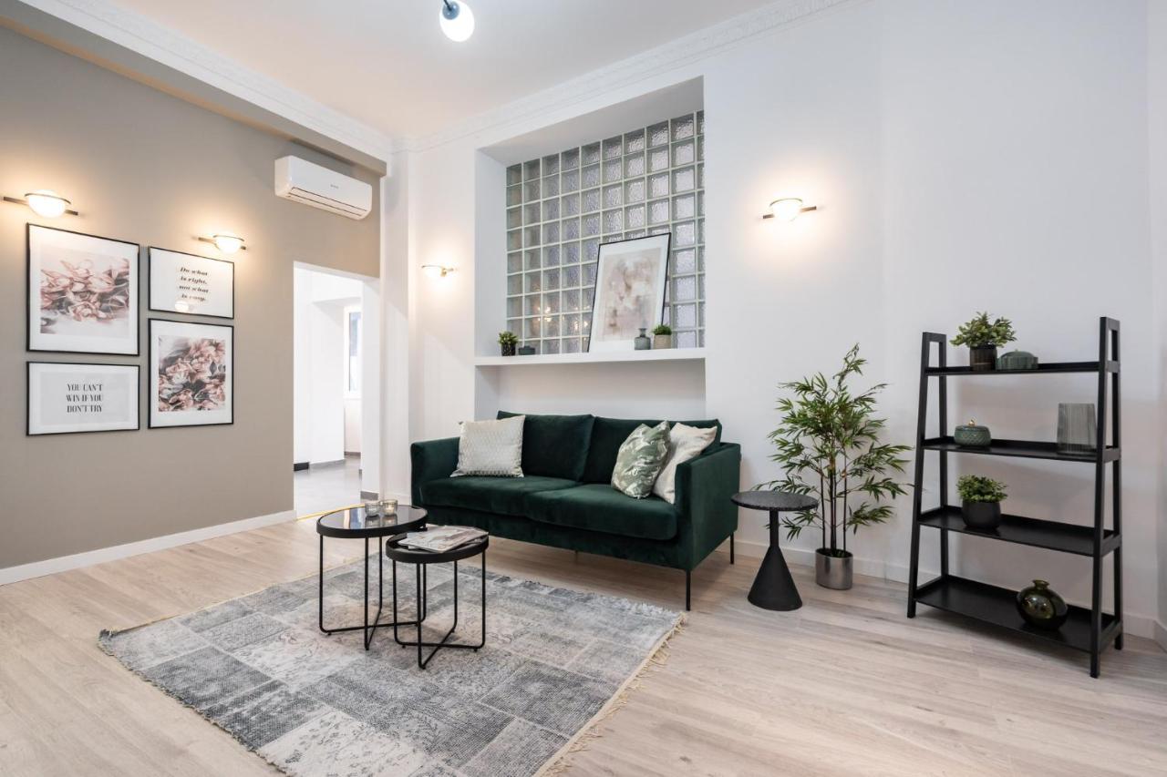 Four Bedroom Apartment, Old Town Bucarest Exterior foto