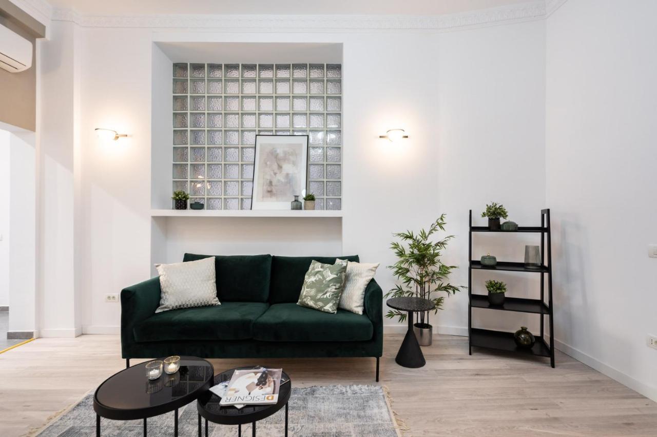 Four Bedroom Apartment, Old Town Bucarest Exterior foto